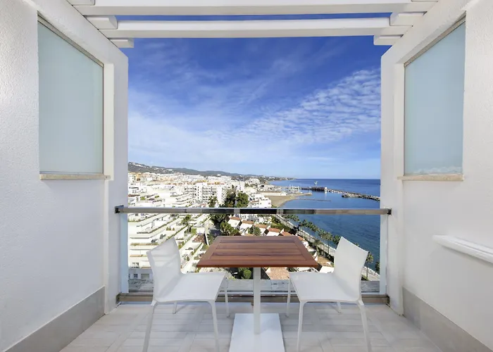 Amàre - Adults Only Recommended